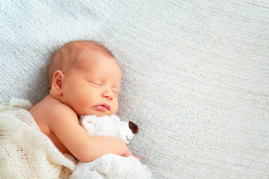 Als je baby maar niet wil doorslapen, lekker slapen zonder huilen, tips voor beter slapen baby - AllinMam.com