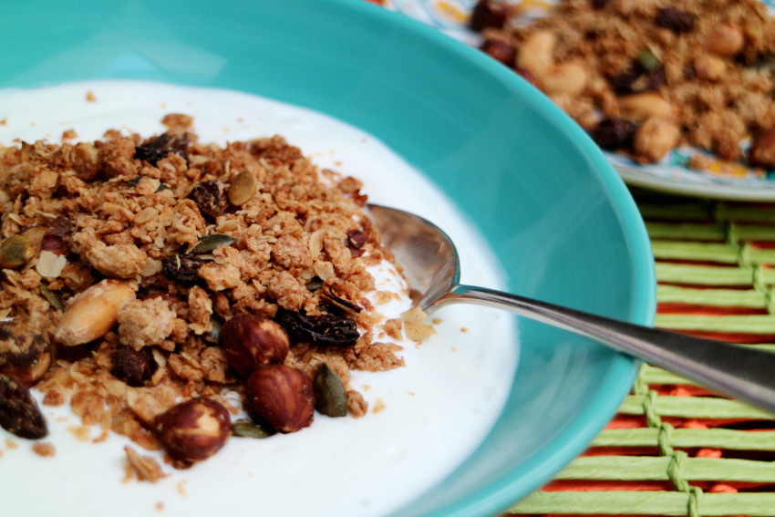 Zelf granola maken met honing en appelsap - AllinMam.com