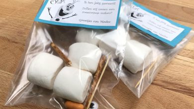 Zelf Olaf traktatie maken van marshmallows - AllinMam.com