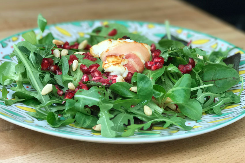 warme salade met geitenkaas en granaatappel - AllinMam.com