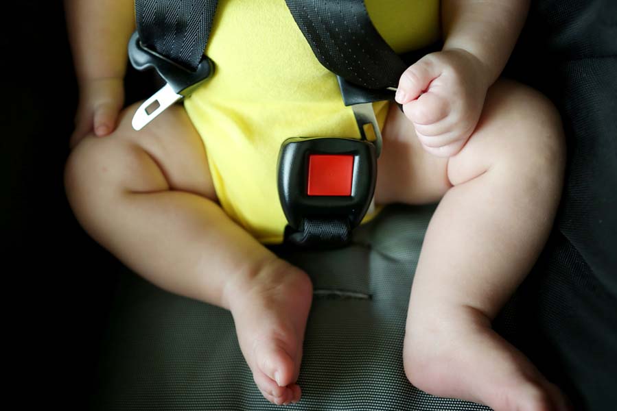 Baby in auto laten zitten; wat velen nog steeds niet weten - AllinMam.com
