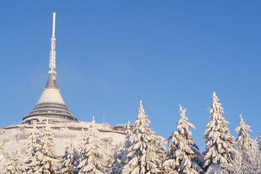 Jested tower - Liberec: combinatie stedentrip en skiën in Tsjechië - AllinMam.com
