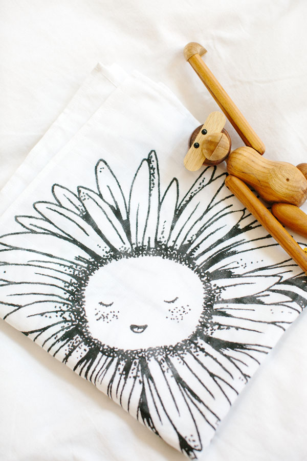 Win een limited gerbera swaddle - AllinMam.com