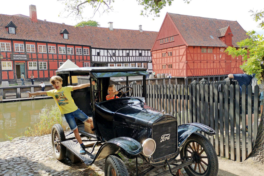 Landal Ebeltoft uitstapjes - Den Gamle By Aarhus - AllinMam.com