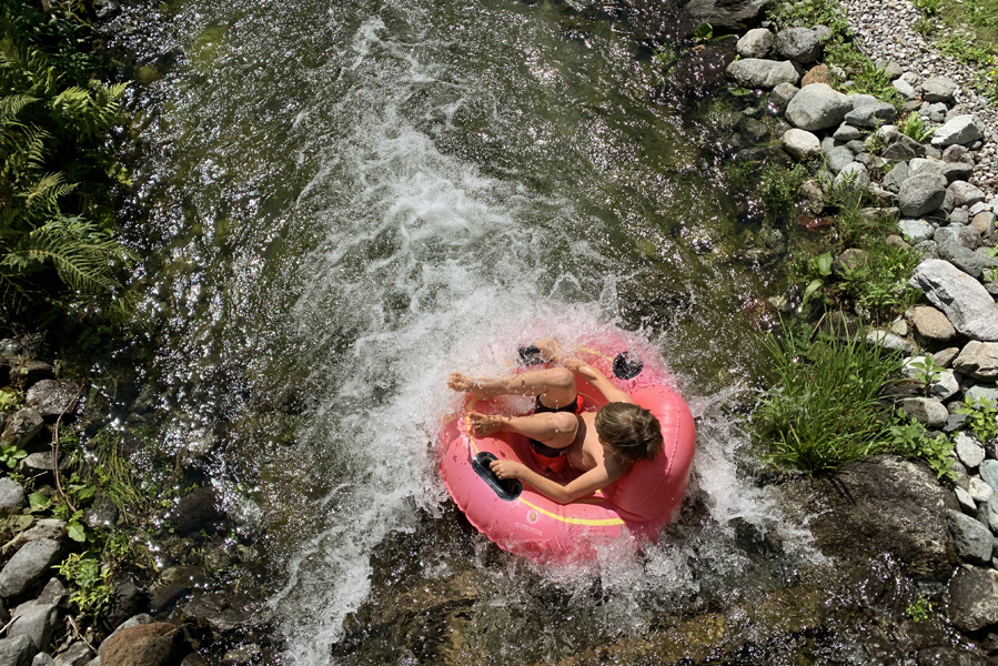 Mountain beach Gaschurn tubes - AllinMam.com