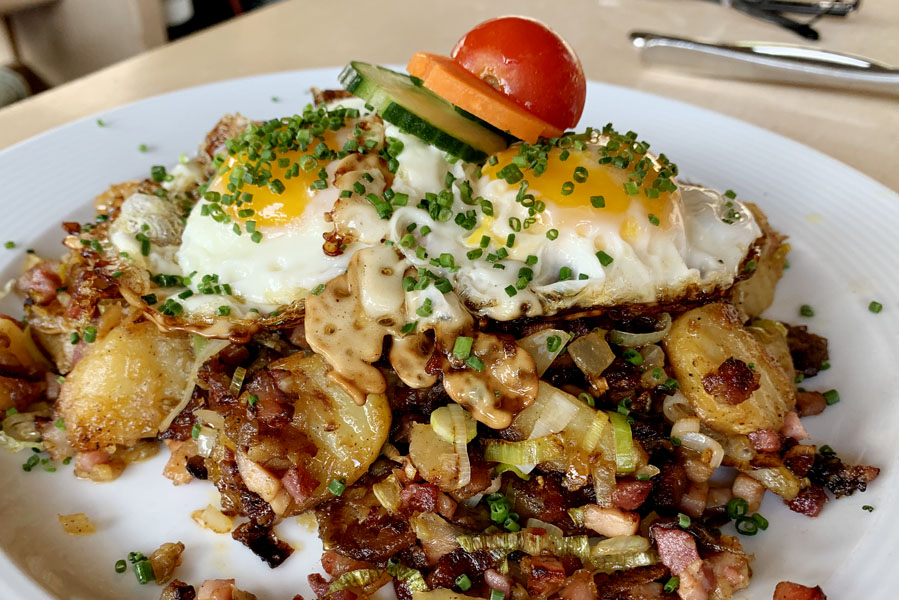 Tiroler gröstl, Schafberg, Landal Hochmontafon - AllinMam.com