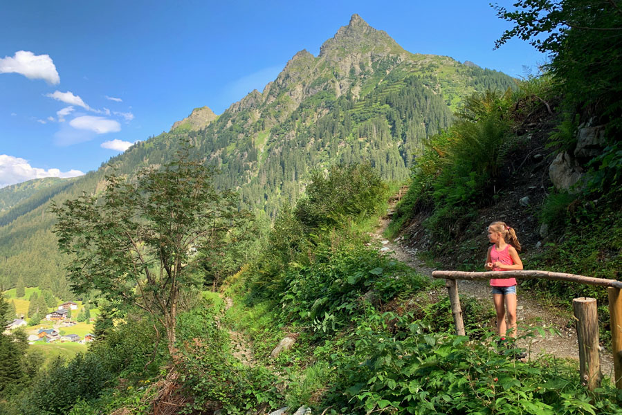 Wandelingen in de buurt van Landal Hochmontafon - AllinMam.com