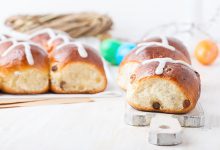 Hot cross buns - 7 buitenlandse paasontbijt tradities uit andere landen - AllinMam.com