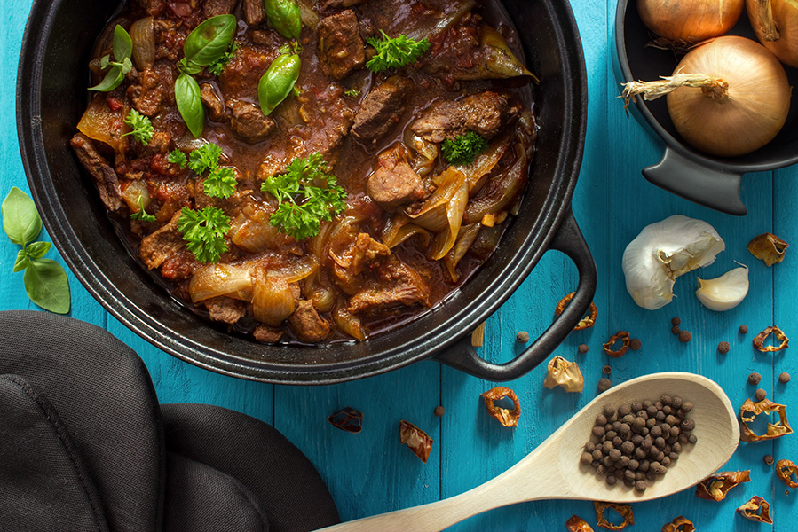 Dutch Oven: koken en bakken, maar dan net even anders - AllinMam.com