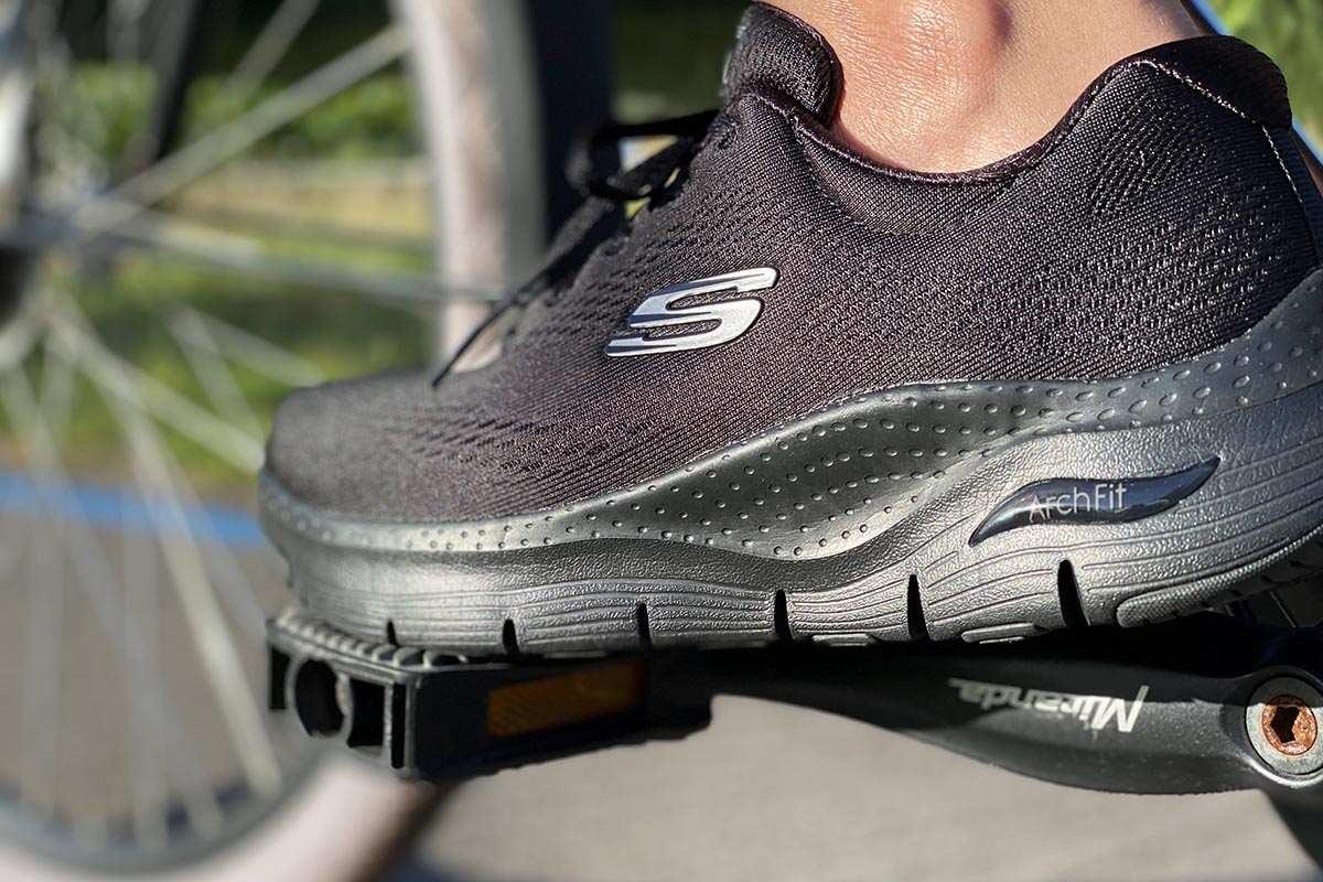 Verdorde Omhoog gaan Gevangene Skechers Arch Fit, een stijlvolle en sportieve eyecatcher - AllinMam.com