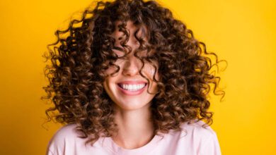 Krullend haar verzorgen met curly girl methode - AllinMam.com